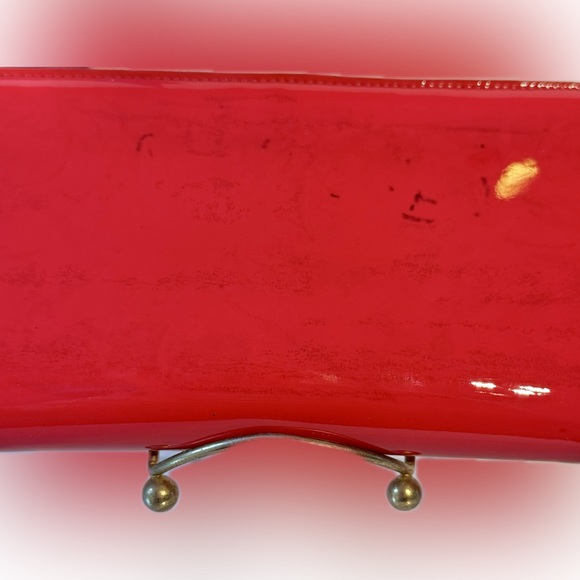 CHANEL
REDUCED Red Patent Leather CC Long Yen Zip Wallet authentication cards - Picture 4 of 10